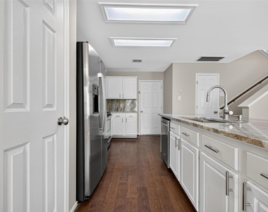54 Marble Rock Place - Photo Thumbnail 11