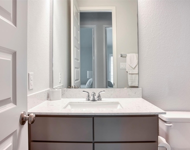 30142 Gold Finch Place - Photo Thumbnail 23