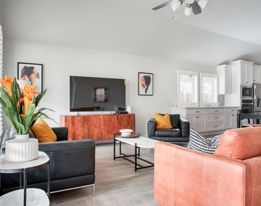 30142 Gold Finch Place - Photo Thumbnail 13