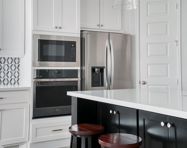 30142 Gold Finch Place - Photo Thumbnail 6