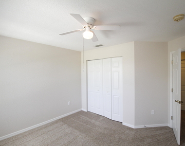 105 Turpial Way - Photo Thumbnail 6
