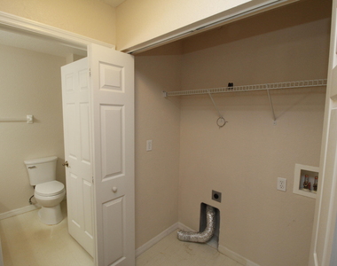 105 Turpial Way - Photo Thumbnail 7