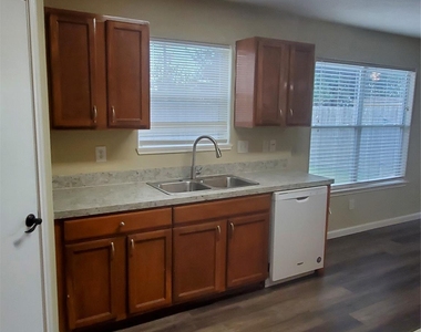 9342 Canady Park Lane - Photo Thumbnail 6