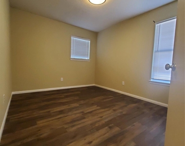 9342 Canady Park Lane - Photo Thumbnail 20