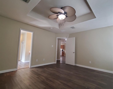 9342 Canady Park Lane - Photo Thumbnail 11