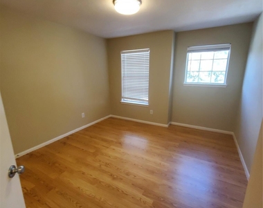 9342 Canady Park Lane - Photo Thumbnail 21