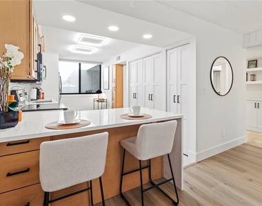 806 Bayport Way - Photo Thumbnail 14