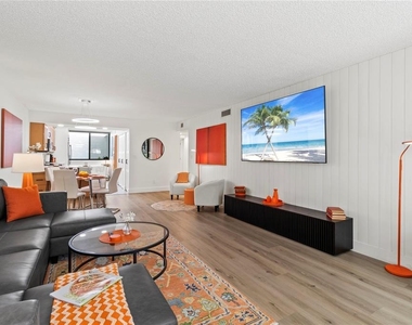 806 Bayport Way - Photo Thumbnail 24