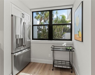 609 Bayport Way - Photo Thumbnail 12
