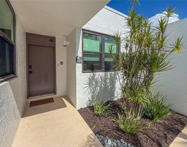 609 Bayport Way - Photo Thumbnail 3