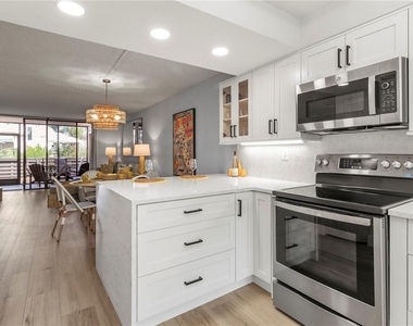 609 Bayport Way - Photo Thumbnail 10