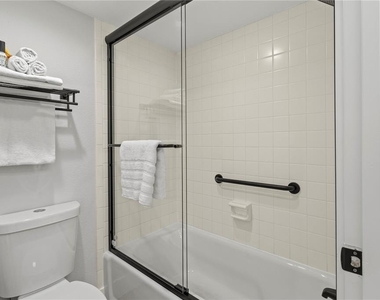 609 Bayport Way - Photo Thumbnail 30
