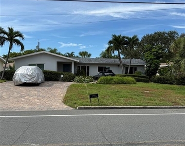 2460 E Vina Del Mar Boulevard - Photo Thumbnail 23