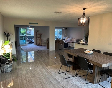 2460 E Vina Del Mar Boulevard - Photo Thumbnail 6