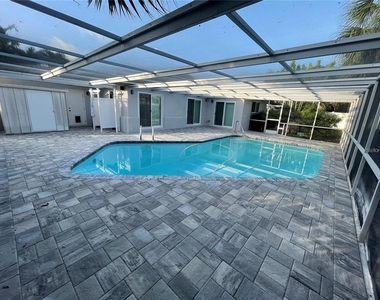 2460 E Vina Del Mar Boulevard - Photo Thumbnail 1