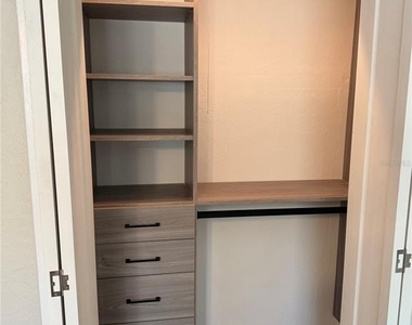 2460 E Vina Del Mar Boulevard - Photo Thumbnail 12