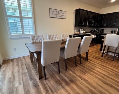 5235 Nw 33rd Place - Photo Thumbnail 23