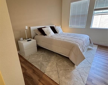 5235 Nw 33rd Place - Photo Thumbnail 21