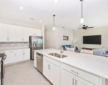 17655 Opal Sand Drive - Photo Thumbnail 8