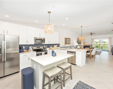 17500 Opal Sand Court - Photo Thumbnail 8