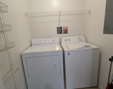 2601 Sw Archer Road - Photo Thumbnail 7