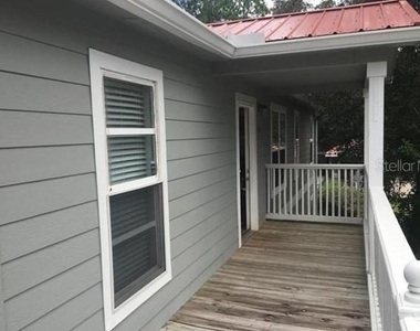 2905 Sw Archer Road - Photo Thumbnail 1