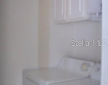 2905 Sw Archer Road - Photo Thumbnail 5