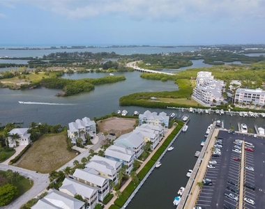 11724 Anglers Club Drive - Photo Thumbnail 3