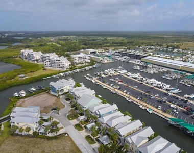 11724 Anglers Club Drive - Photo Thumbnail 4