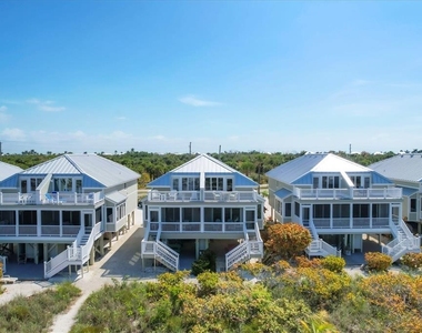480 Gulf Boulevard - Photo Thumbnail 6