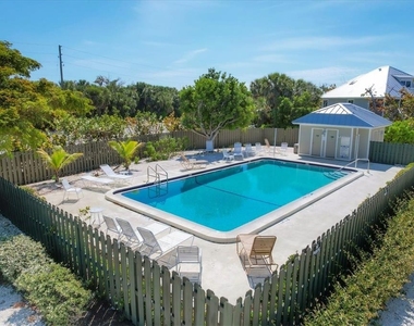 480 Gulf Boulevard - Photo Thumbnail 10