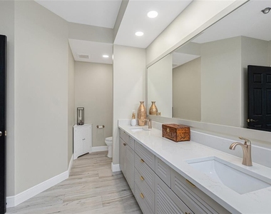 3313 Sunset Key Cir - Photo Thumbnail 46