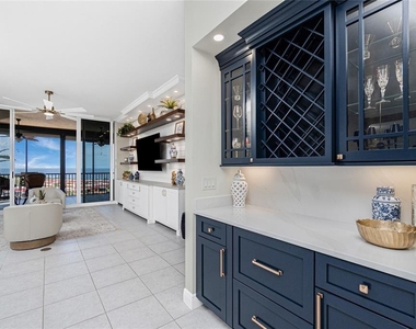 3313 Sunset Key Cir - Photo Thumbnail 12