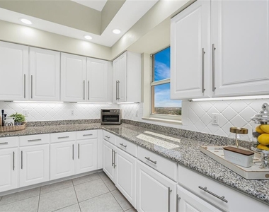 3313 Sunset Key Cir - Photo Thumbnail 18