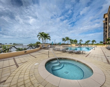 3313 Sunset Key Cir - Photo Thumbnail 55