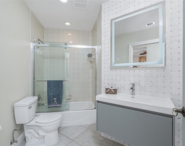 3313 Sunset Key Cir - Photo Thumbnail 33