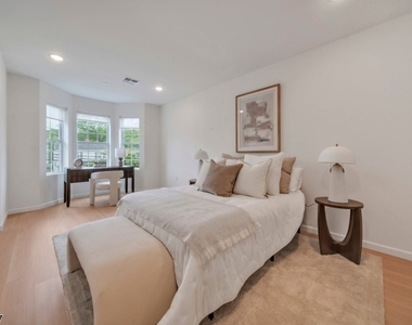 70 Ridgedale Ave - Photo Thumbnail 5