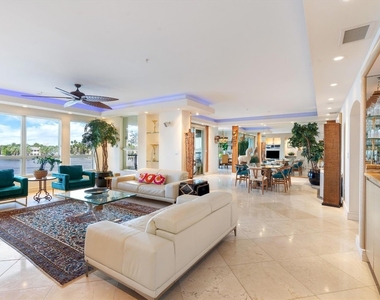 209 N Birch Road - Photo Thumbnail 14