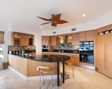 209 N Birch Road - Photo Thumbnail 2