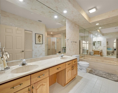 17210 Nw Boca Club Boulevard - Photo Thumbnail 16