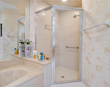 17210 Nw Boca Club Boulevard - Photo Thumbnail 8