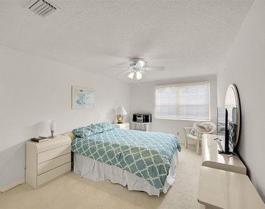 17210 Nw Boca Club Boulevard - Photo Thumbnail 26
