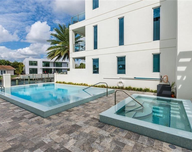 240 Shore Court - Photo Thumbnail 36