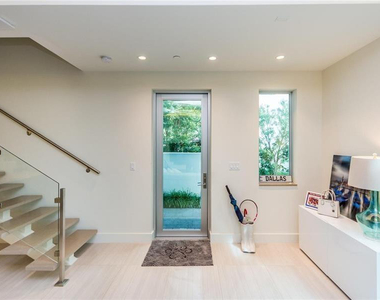 240 Shore Court - Photo Thumbnail 6