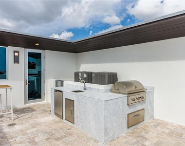 240 Shore Court - Photo Thumbnail 33