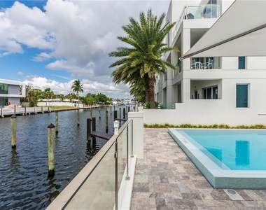 240 Shore Court - Photo Thumbnail 38