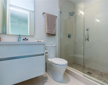 240 Shore Court - Photo Thumbnail 14