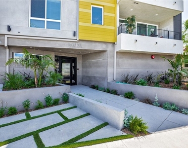 10718 Acama Street - Photo Thumbnail 1