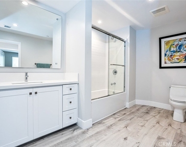 10718 Acama Street - Photo Thumbnail 24