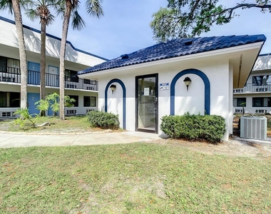 5399 W Irlo Bronson Memorial Highway - Photo Thumbnail 4